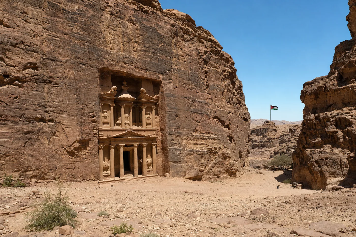 Jordanië – bekend monument met de nationale vlag