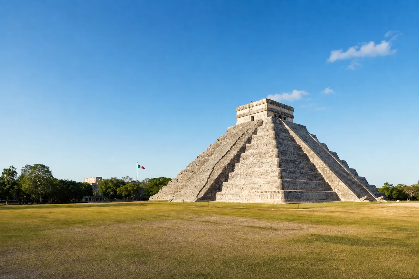 Mexico – bekend monument met de nationale vlag